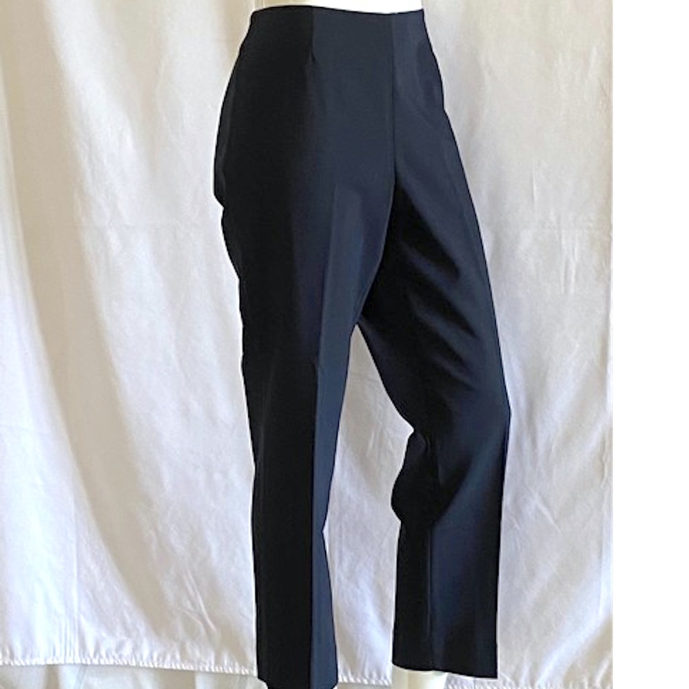 NEW***  Skinny Leg Pant